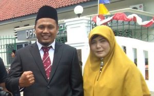 Guru Honorer Di Lebak Dilantik Jadi Anggota Legislatif